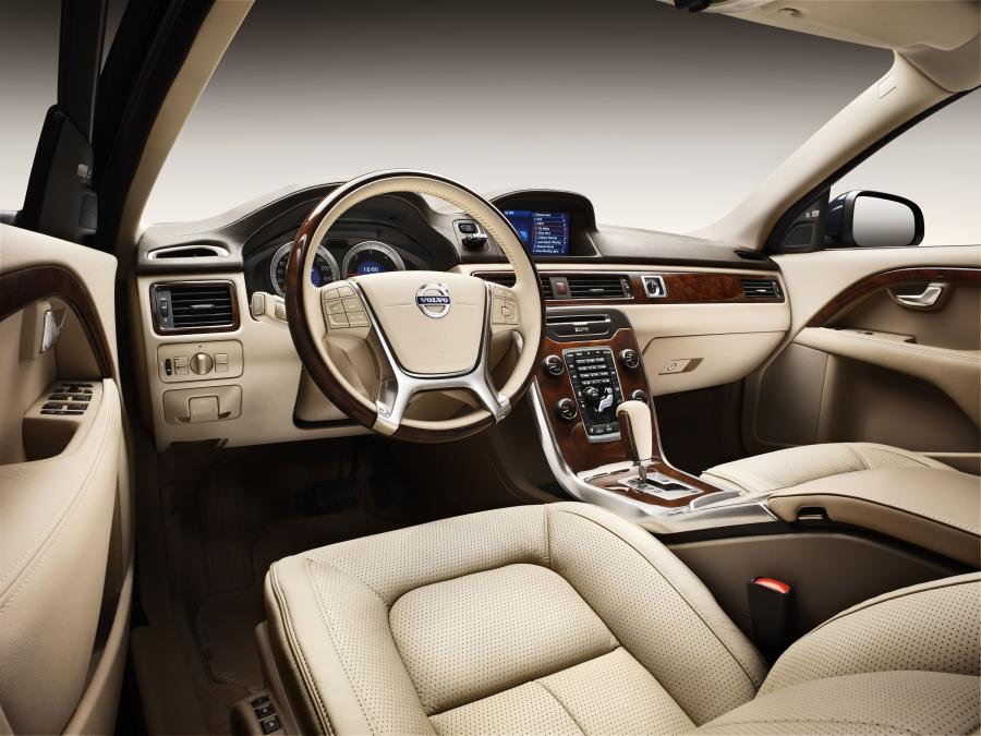  Volvo S80 Executive 2011 года  (фото 2 из 5)